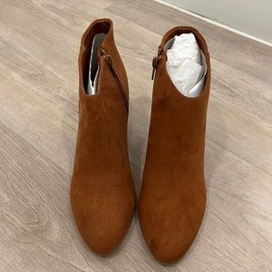 NWT old navy booties